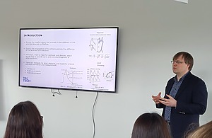 Dr. Kristjan Pilt iš Talino technologijos universiteto pristato pranešimą