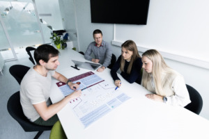 Vilma Pluščiauskaitė su kolegomis